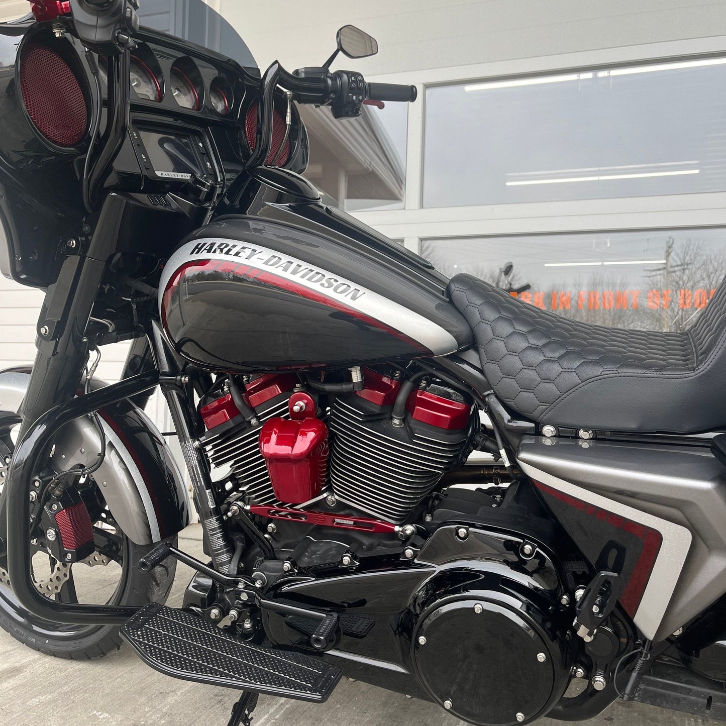 2017 Harley-Davidson Street Glide FLHXI