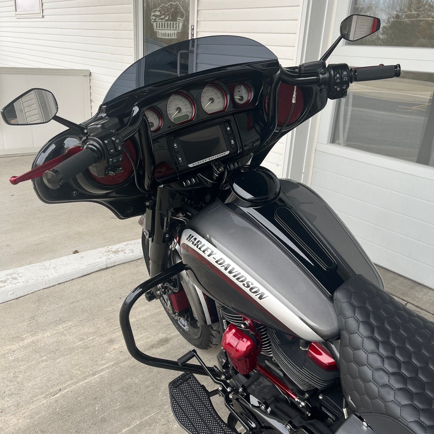 2017 Harley-Davidson Street Glide FLHXI
