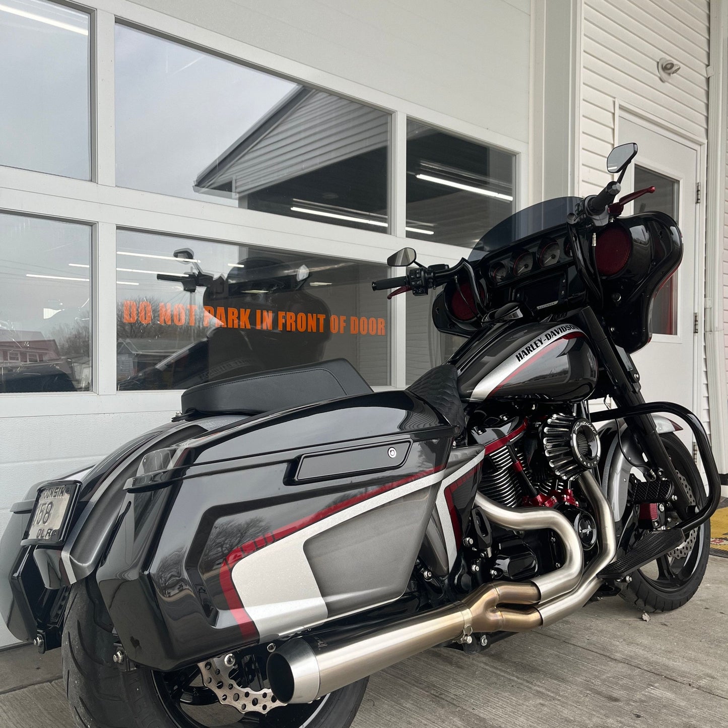 2017 Harley-Davidson Street Glide FLHXI