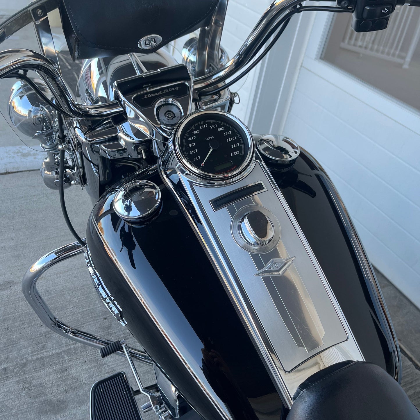 2014 Harley-Davidson Road King FLHR