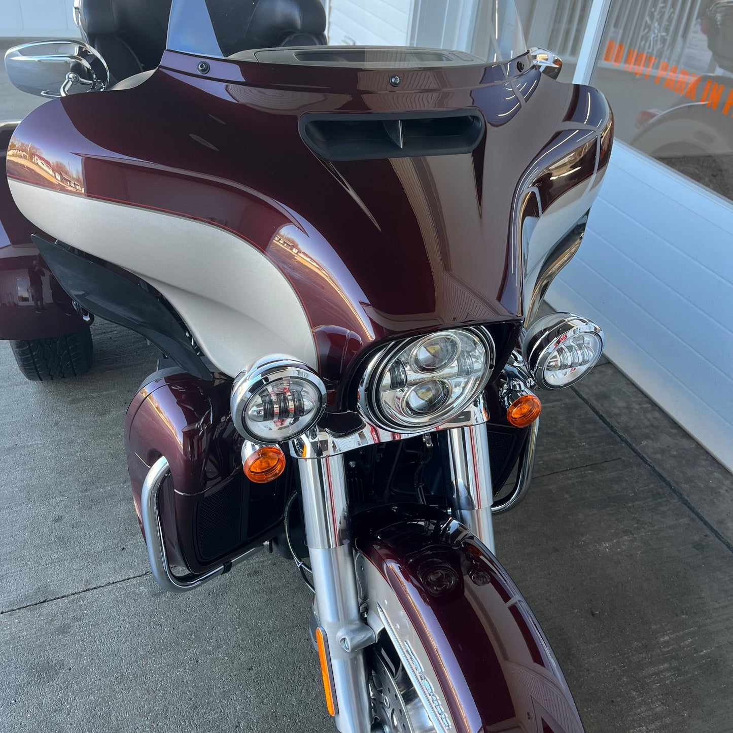 2018 Harley-Davidson FLHTCUTG Tri Glide Ultra