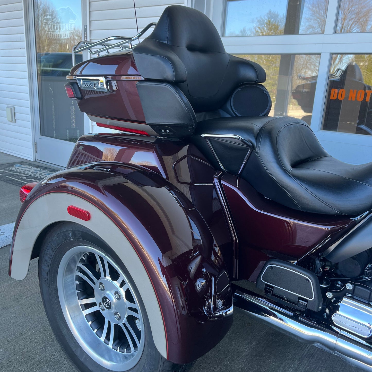 2018 Harley-Davidson FLHTCUTG Tri Glide Ultra