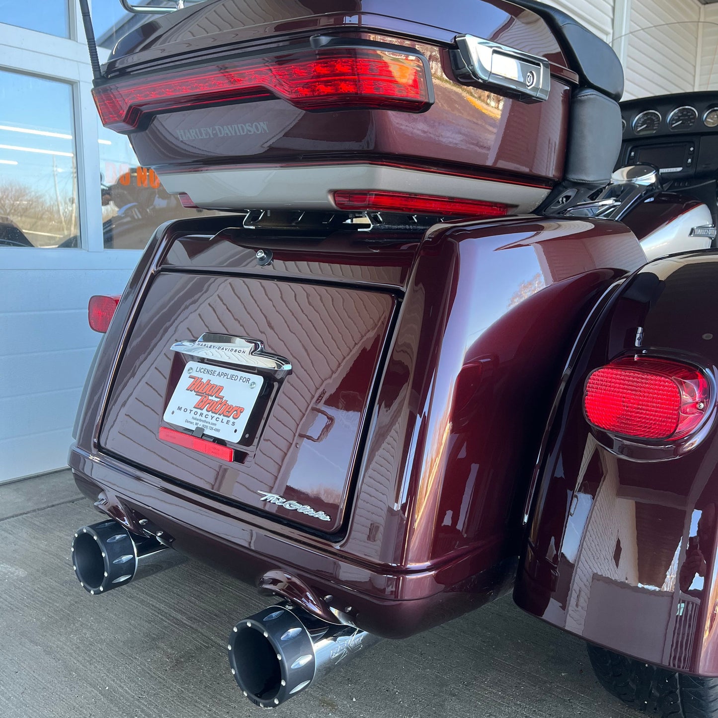2018 Harley-Davidson FLHTCUTG Tri Glide Ultra