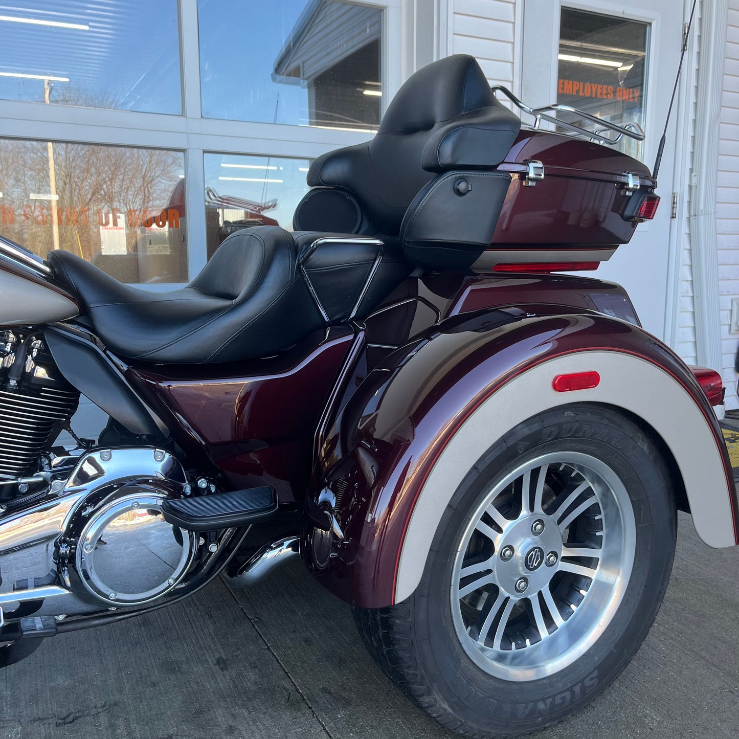 2018 Harley-Davidson FLHTCUTG Tri Glide Ultra