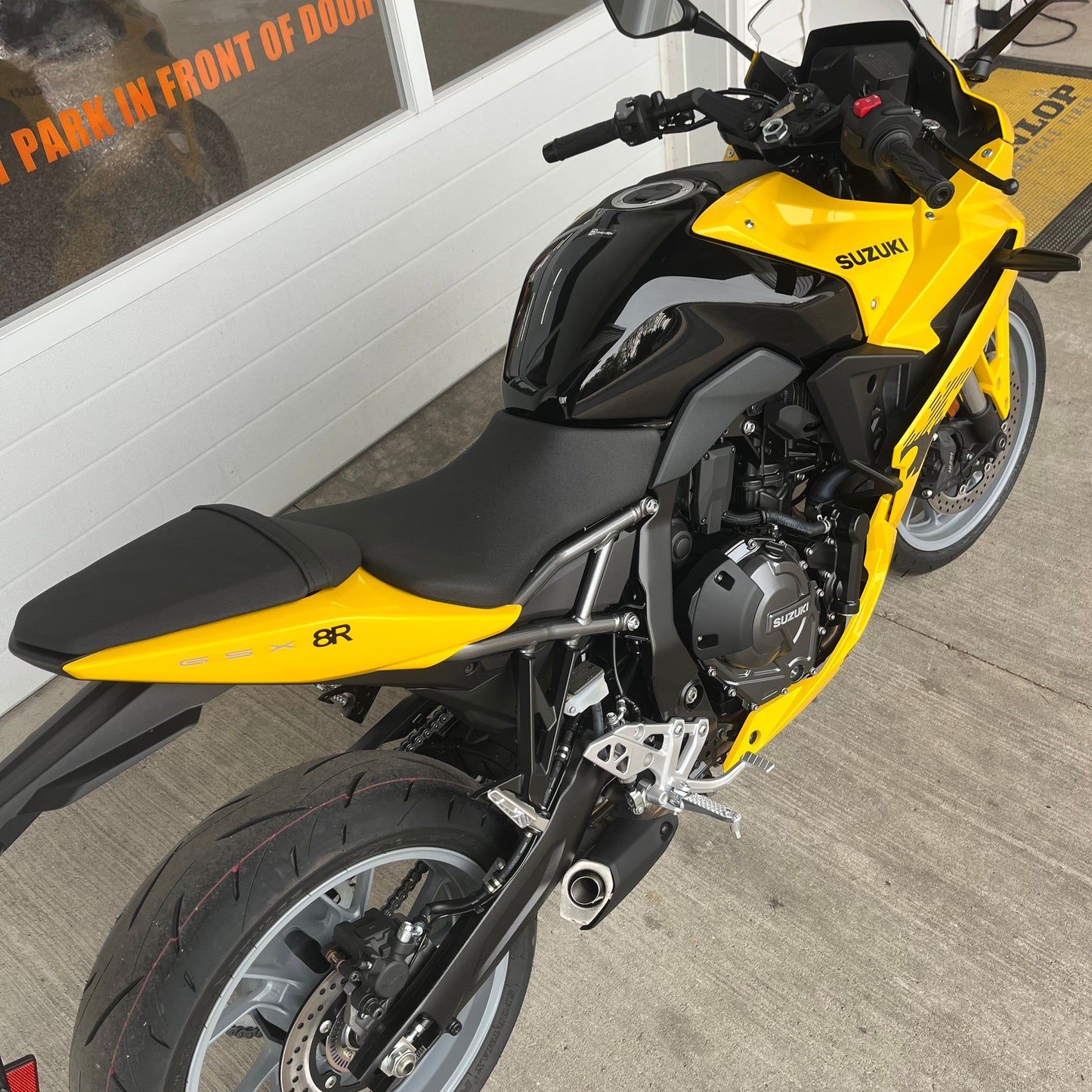 2025 Suzuki GSX-8R
