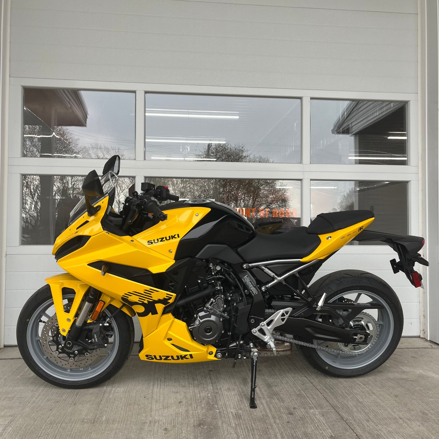 2025 Suzuki GSX-8R