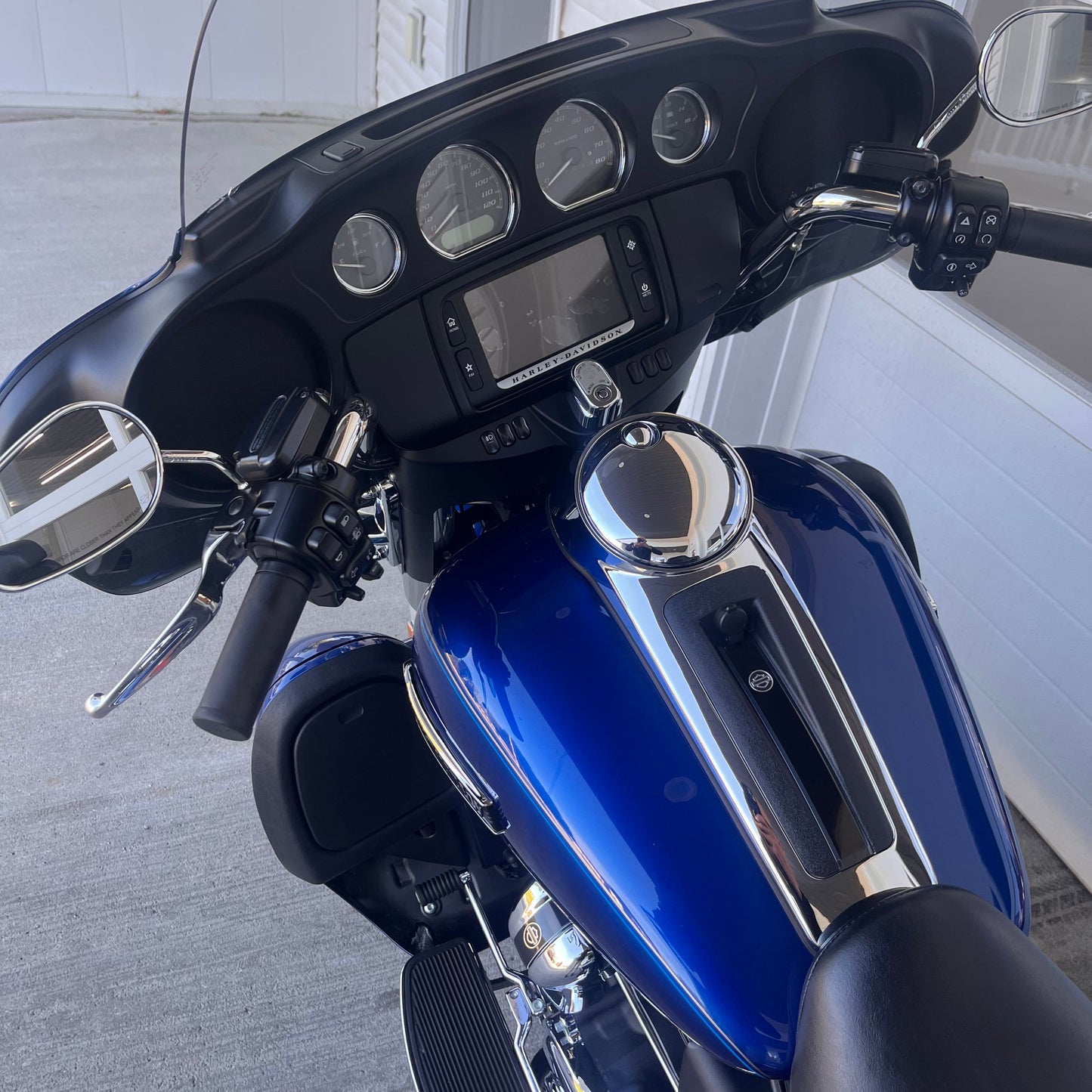 2017 Harley-Davidson Electra Glide Ultra Classic FLHTCU