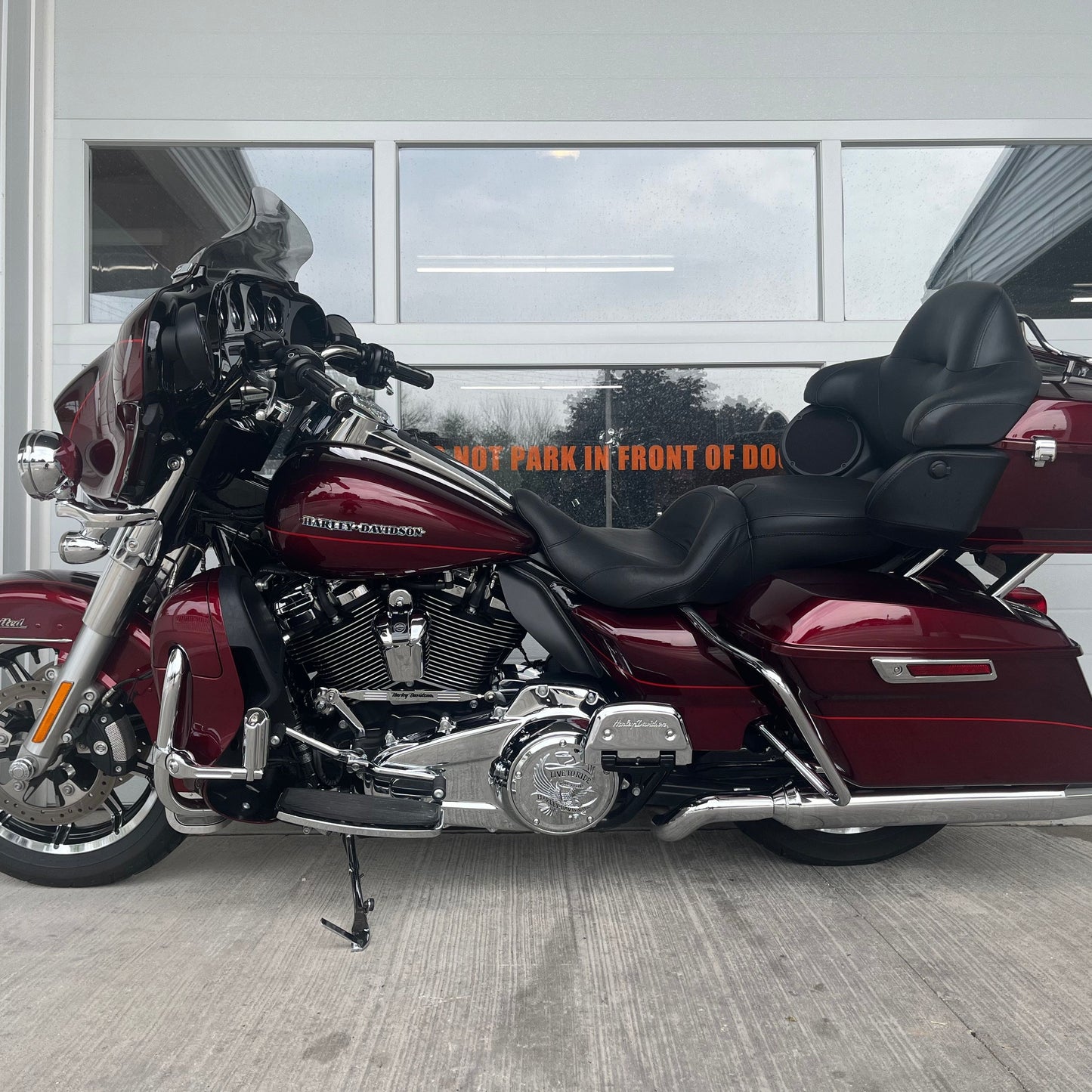 2017 Harley-Davidson Ultra Limited FLHTK