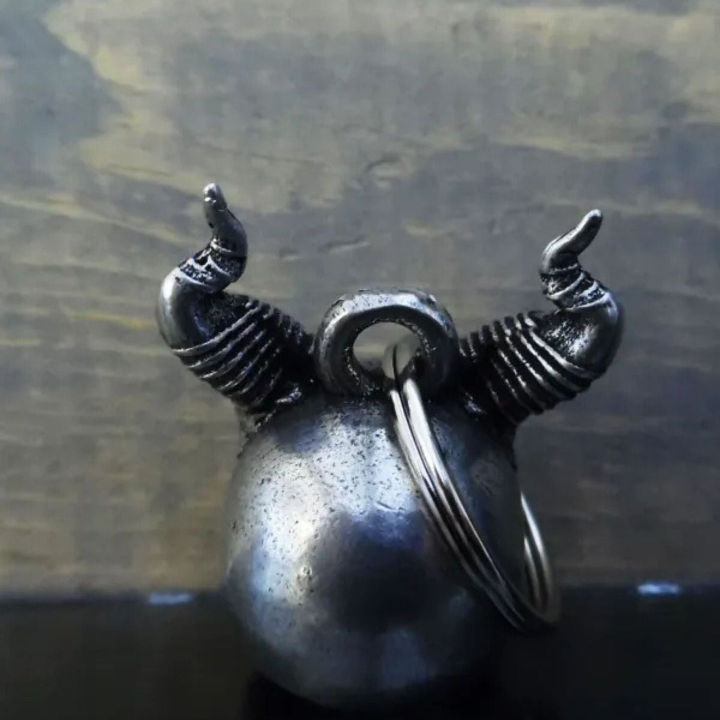 SKULL HORNS BELL